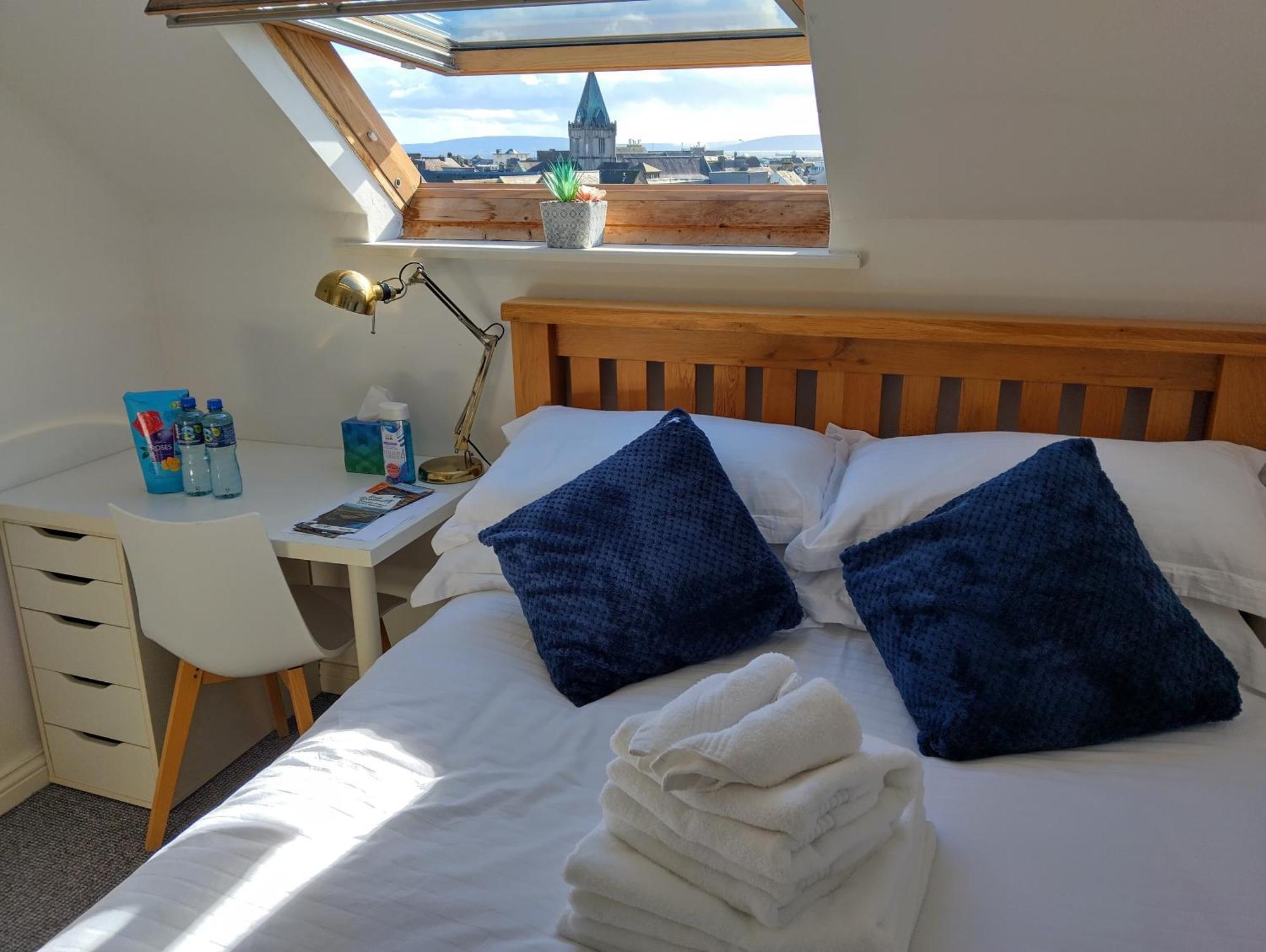 Heart Of City Centre Stunning View Galway Extérieur photo